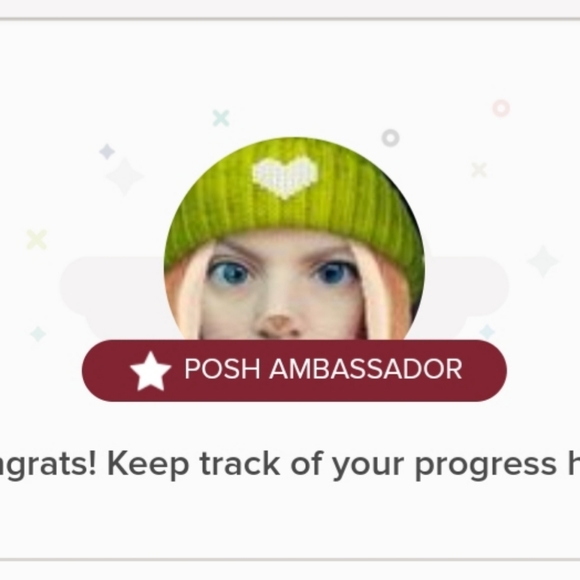 Maura🍁 Posh Ambassador 🍁 - Picture 5 of 8